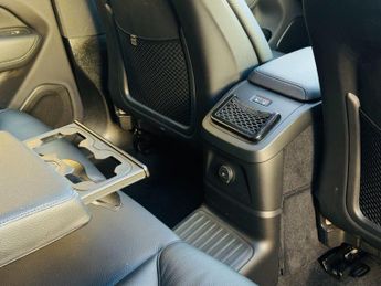 VOLVO XC60 2.0h T6 Recharge 11.6kWh Inscription Expression SUV 5dr Petrol P