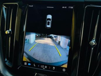 VOLVO XC60 2.0h T6 Recharge 11.6kWh Inscription Expression SUV 5dr Petrol P