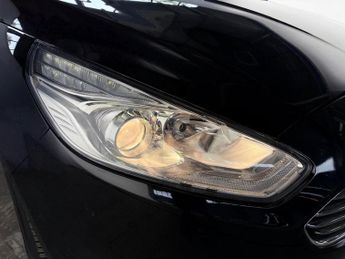 FORD GALAXY 2.0 EcoBlue Titanium MPV 5dr Diesel Auto Euro 6 (s/s) (150 ps)