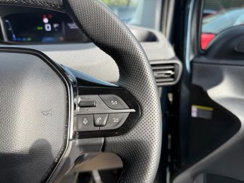 PEUGEOT e-Rifter 52kWh GT Standard MPV 5dr Electric Auto (7.4kW Charger) (136 ps)