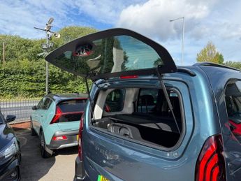 PEUGEOT e-Rifter 52kWh GT Standard MPV 5dr Electric Auto (7.4kW Charger) (136 ps)