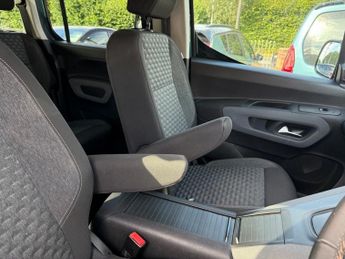 PEUGEOT e-Rifter 52kWh GT Standard MPV 5dr Electric Auto (7.4kW Charger) (136 ps)