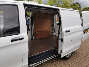 MERCEDES-BENZ VITO 1.6 111 CDI Panel Van 6dr Diesel Manual FWD L2 Euro 6 (114 ps)