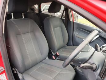 FORD FIESTA 1.6 Titanium Hatchback 5dr Petrol Manual (134 g/km, 118 bhp)
