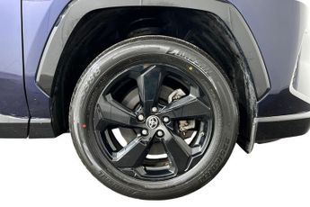 TOYOTA RAV4 2.5 VVT-h Dynamic SUV 5dr Petrol Hybrid CVT 4WD Euro 6 (s/s) (22