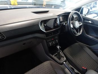 VOLKSWAGEN T-CROSS 1.0 TSI SE SUV 5dr Petrol DSG Euro 6 (s/s) (115 ps)