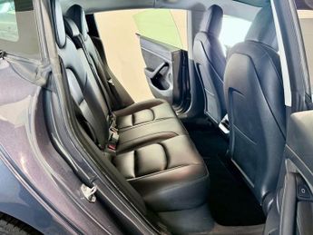 TESLA Model 3 (Dual Motor) Long Range Saloon 4dr Electric Auto 4WDE (346 ps)