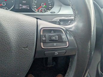 VOLKSWAGEN CC 1.8 TSI BlueMotion Tech Moda Saloon 4dr Petrol DSG Euro 5 (s/s) 
