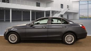 MERCEDES-BENZ C-CLASS 2.1 C300dh SE Saloon 4dr Diesel Hybrid G-Tronic+ Euro 6 (s/s) (2