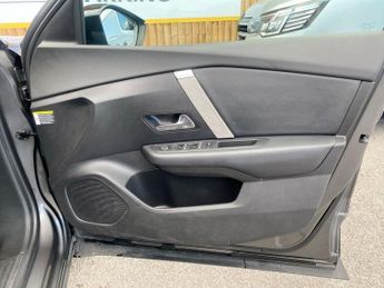 CITROEN C4 1.5 BlueHDi Shine Plus Hatchback 5dr Diesel EAT8 Euro 6 (s/s) (1