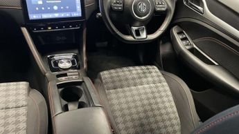 MG MG ZS 72.6kWh SE Long Range SUV 5dr Electric Auto (156 ps)