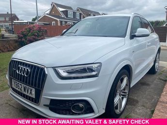 Audi Q3 2.0 TDI S line SUV 5dr Diesel S Tronic quattro Euro 5 (s/s) (177