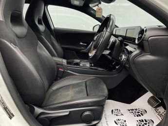 MERCEDES-BENZ A-CLASS 2.0 A250 AMG Line Hatchback 5dr Petrol 7G-DCT Euro 6 (s/s) (224 