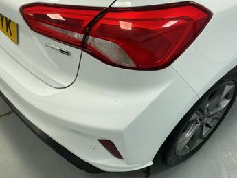FORD FOCUS 1.0T EcoBoost MHEV ST-Line Edition Hatchback 5dr Petrol Manual E