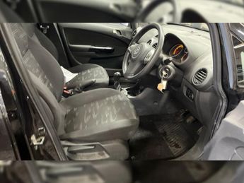 VAUXHALL CORSA 1.4i 16v SXi Hatchback 3dr Petrol Manual (146 g/km, 89 bhp)