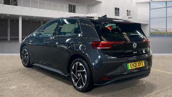 VOLKSWAGEN ID.3 Pro Performance 58kWh Life Hatchback 5dr Electric Auto (204 ps)