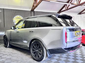 LAND ROVER RANGE ROVER 3.0 D350 MHEV SE SUV 5dr Diesel Auto 4WD Euro 6 (s/s) (350 ps)