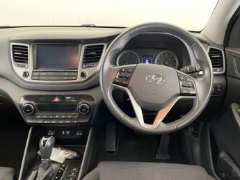 HYUNDAI TUCSON 1.7 CRDi Blue Drive SE Nav SUV 5dr Diesel DCT Euro 6 (s/s) (141 