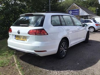 VOLKSWAGEN GOLF 1.0 TSI SE Nav Estate 5dr Petrol Manual Euro 6 (s/s) (115 ps)