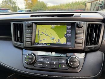 TOYOTA RAV4 2.5 VVT-h Icon Tech SUV 5dr Petrol Hybrid CVT Euro 6 (s/s) (197 