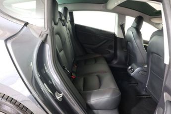 TESLA Model 3 (Dual Motor) Long Range Auto 4WDE 4dr