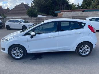 FORD FIESTA 1.6 Zetec Hatchback 5dr Petrol Powershift Euro 6 (105 ps)