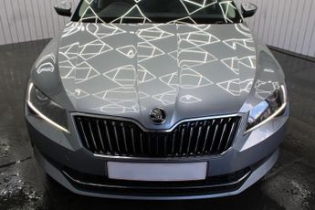SKODA SUPERB 2.0 TDI SE L Executive Hatchback 5dr Diesel DSG 4WD Euro 6 (s/s)