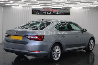 SKODA SUPERB 2.0 TDI SE L Executive Hatchback 5dr Diesel DSG 4WD Euro 6 (s/s)