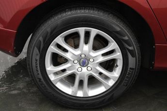 VOLVO XC60 2.4 D5 SE Lux Nav SUV 5dr Diesel Auto AWD Euro 6 (s/s) (220 ps)