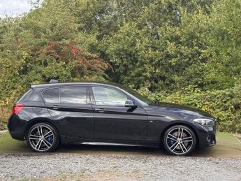 BMW 1 SERIES 1.5 118i GPF M Sport Shadow Edition Hatchback 5dr Petrol Auto Eu