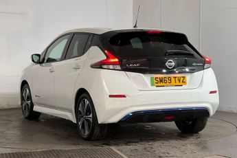 NISSAN LEAF 40kWh Tekna Hatchback 5dr Electric Auto (150 ps) 1 Owner / Low M