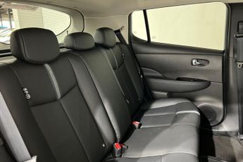 NISSAN LEAF 40kWh Tekna Hatchback 5dr Electric Auto (150 ps) 1 Owner / Low M