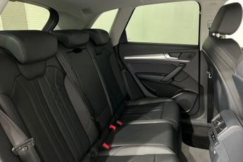 AUDI Q5 2.0 TDI 40 Sport SUV 5dr Diesel S Tronic quattro Euro 6 (s/s) (1