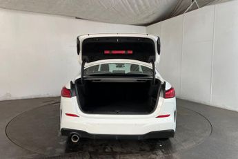 BMW 2 SERIES GRAN COUPE 1.5 218i M Sport Saloon 4dr Petrol DCT Euro 6 (s/s) (136 ps) 1 O