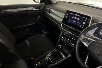 VOLKSWAGEN T-ROC 1.5 TSI Style SUV 5dr Petrol DSG Euro 6 (s/s) (150 ps) 1 Owner /