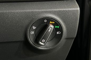 VOLKSWAGEN T-ROC 1.5 TSI Style SUV 5dr Petrol DSG Euro 6 (s/s) (150 ps) 1 Owner /