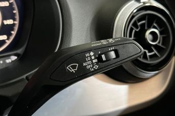 AUDI Q2 1.5 TFSI CoD 35 S line SUV 5dr Petrol S Tronic Euro 6 (s/s) (150