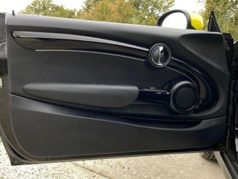 MINI Electric Hatch Cooper SE 32.6kWh Level 2 Hatchback 3dr Electric Auto (184 ps)