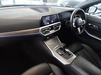 BMW 3 SERIES 2.0 320d M Sport Saloon 4dr Diesel Auto xDrive Euro 6 (s/s) (190