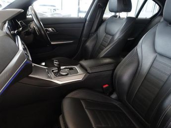 BMW 3 SERIES 2.0 320d M Sport Saloon 4dr Diesel Auto xDrive Euro 6 (s/s) (190