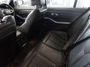 BMW 3 SERIES 2.0 320d M Sport Saloon 4dr Diesel Auto xDrive Euro 6 (s/s) (190