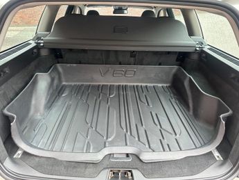 VOLVO V70 2.0 D3 Business Edition Estate 5dr Diesel Auto Euro 6 (s/s) (150