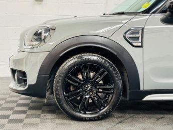 MINI COUNTRYMAN 1.5 Cooper Exclusive SUV 5dr Petrol Manual Euro 6 (s/s) (136 ps)
