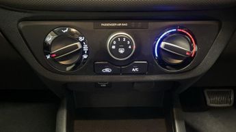 HYUNDAI I10 1.0 SE Connect Hatchback 5dr Petrol Auto Euro 6 (s/s) (67 ps)