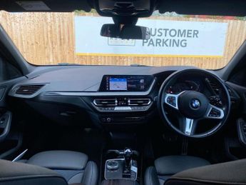 BMW 1 SERIES 1.5 118i M Sport (LCP) Hatchback 5dr Petrol DCT Euro 6 (s/s) (13