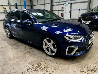 Audi A4 2.0 TDI 40 S line Estate 5dr Diesel S Tronic quattro Euro 6 (s/s