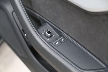 AUDI A5 2.0 TFSI 40 S line Coupe 2dr Petrol S Tronic Euro 6 (s/s) (204 p