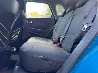 RENAULT CAPTUR 1.5 dCi ENERGY Dynamique Nav SUV 5dr Diesel Auto Euro 6 (s/s) (9