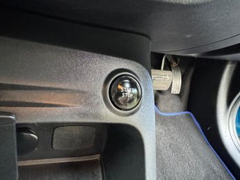 RENAULT CAPTUR 1.5 dCi ENERGY Dynamique Nav SUV 5dr Diesel Auto Euro 6 (s/s) (9