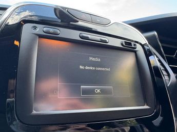 RENAULT CAPTUR 1.5 dCi ENERGY Dynamique Nav SUV 5dr Diesel Auto Euro 6 (s/s) (9